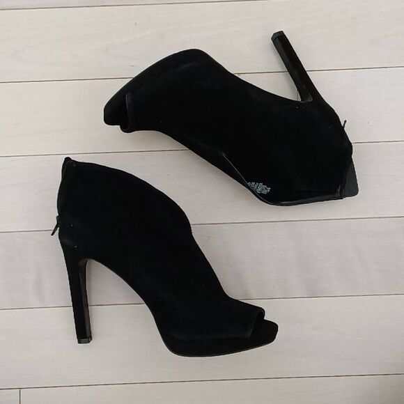 Nine West Women Leather Suede V Cut Ankle Booties Black Size 8M - Picture 1 of 8